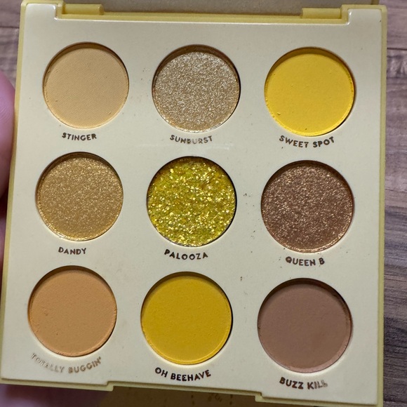 Uh- huh honey colourpop makeup palette - Picture 3 of 4